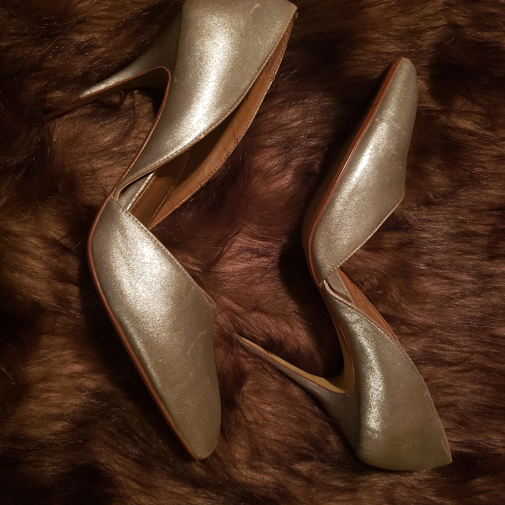 STEVE MADDEN SILVER PEWTER size 10 pump